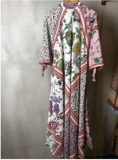 Asymmetrisk Blomsterkjole Fra 40-Tallet