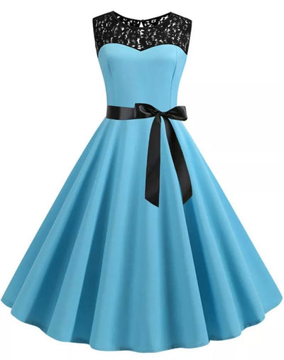 Vintage Pastell Maid Dress