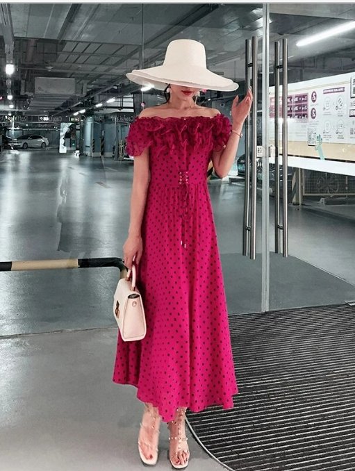 40-Talls Rød Volumkjole