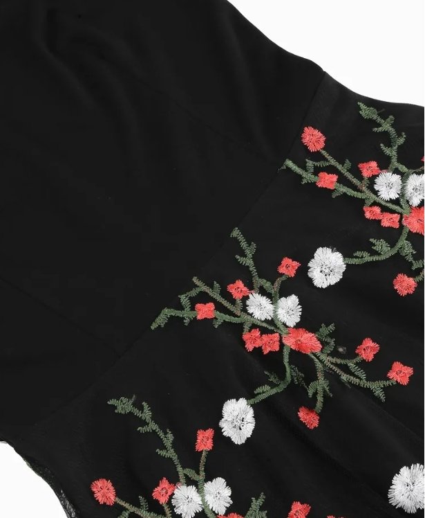 50-Talls Blusset Kjole