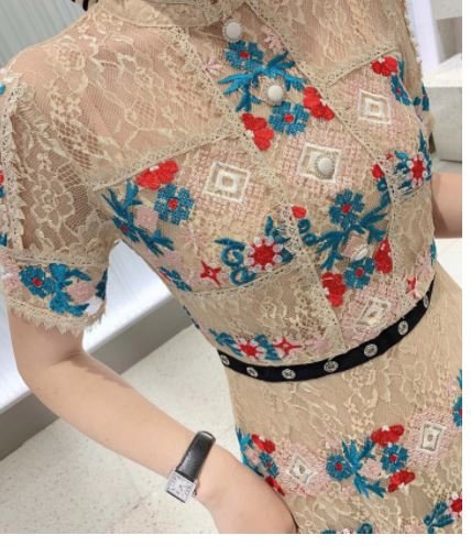 Lang Kjole Med Ruffle Vintage Champagne