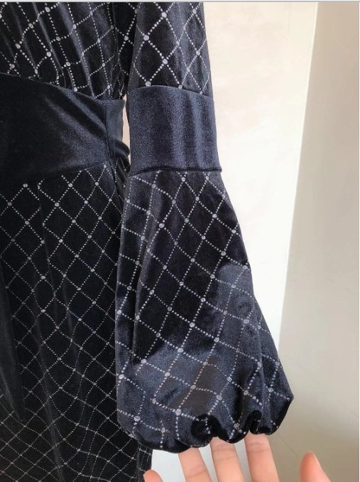 Svart Gull Vintage Kjole