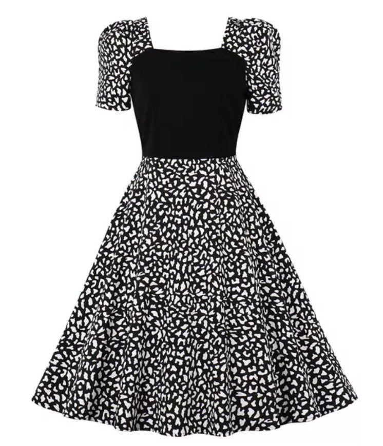 Svart Vintage Kjole I 50-Tallsstil