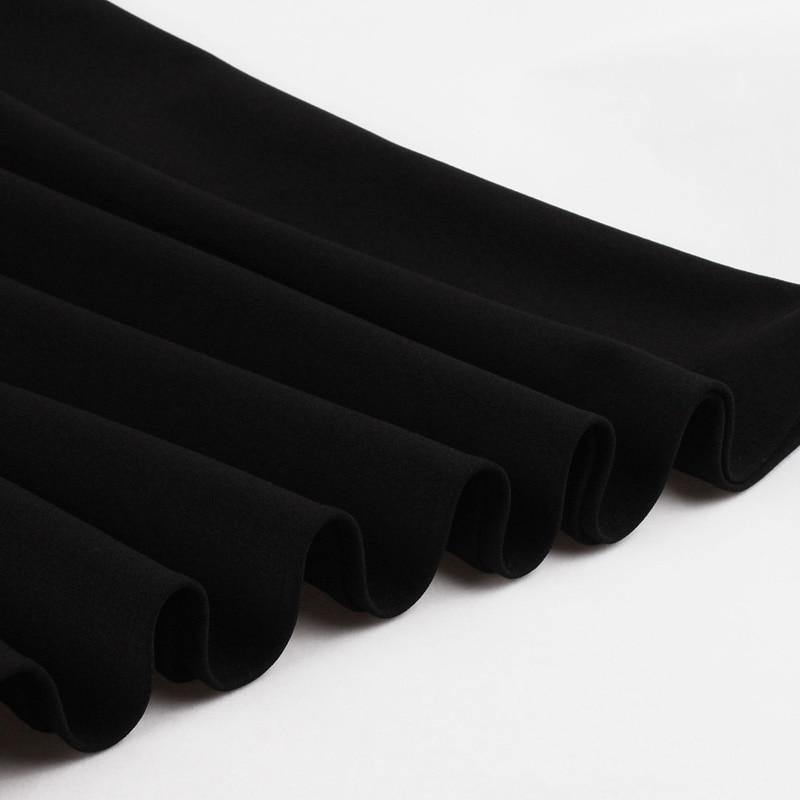 Kjole I 50-Tallsstil Med Broderte Blomster