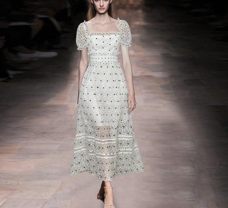 Vintage 40-Talls Hvit Prikkete Kjole