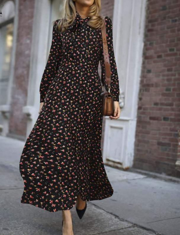 Vintage 40-Talls Flytende Svart Kjole