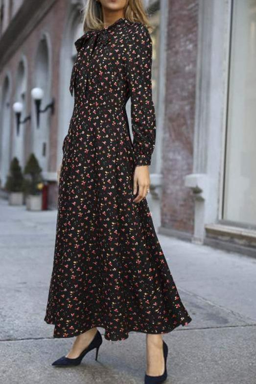 Vintage 40-Talls Flytende Svart Kjole