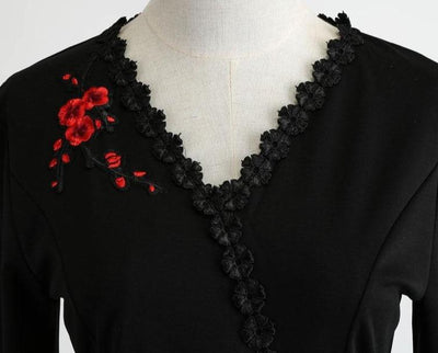 Vintage Plus Size Black Brodered Flowers Dress